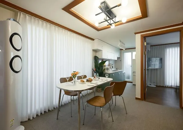 Comfy Seoul-near Kspo Dome, Lotte World, Olympic Park, Coex, 3rooms4beds, 6people * 서울특별시